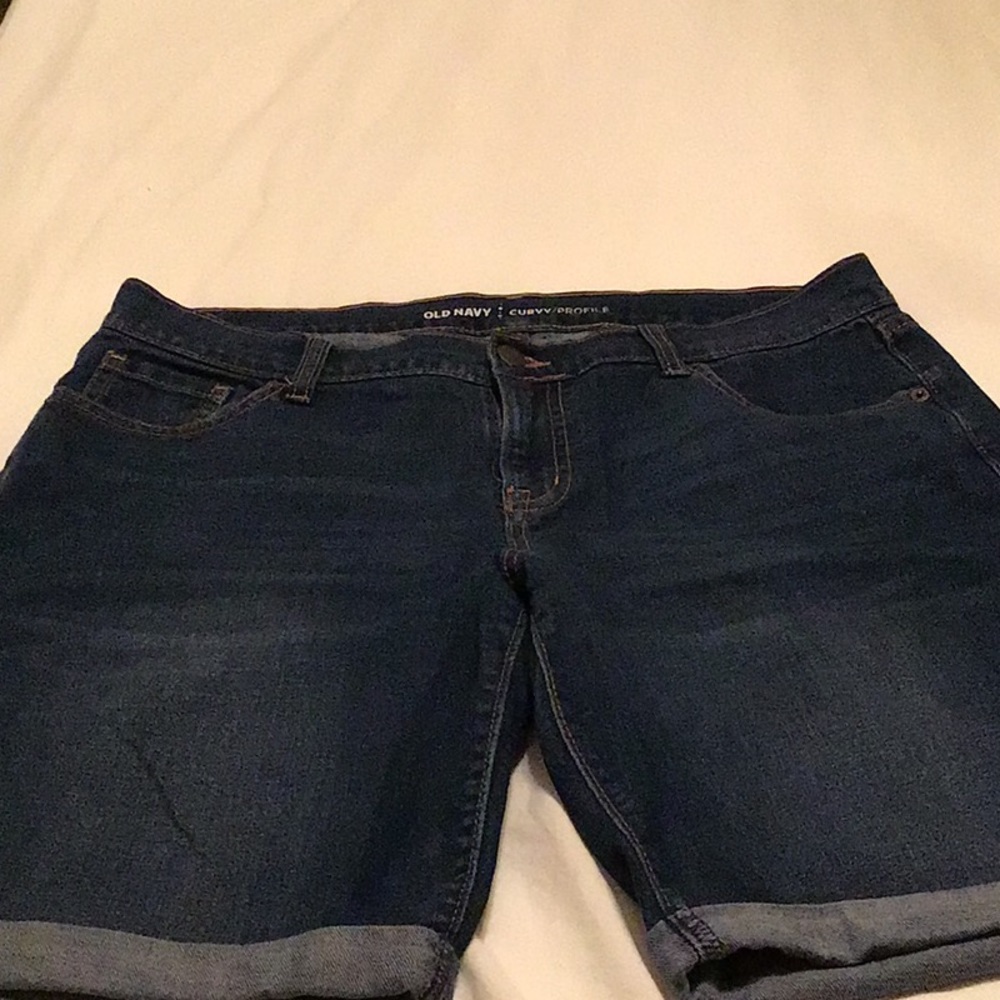 Old Navy Women’s curvy. Profile jean shorts